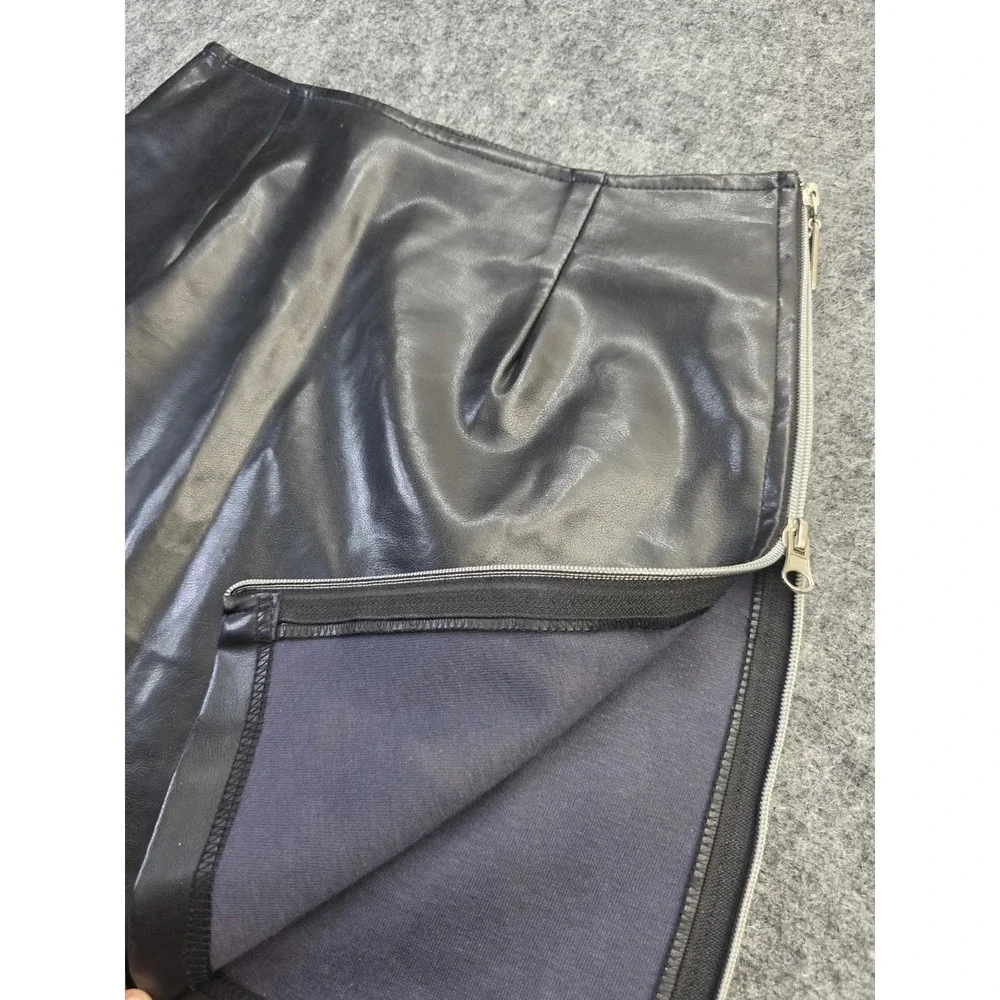XOXO Black Faux Leather Mini‎ Skirt Solid Short Side Zip Women's Size 9